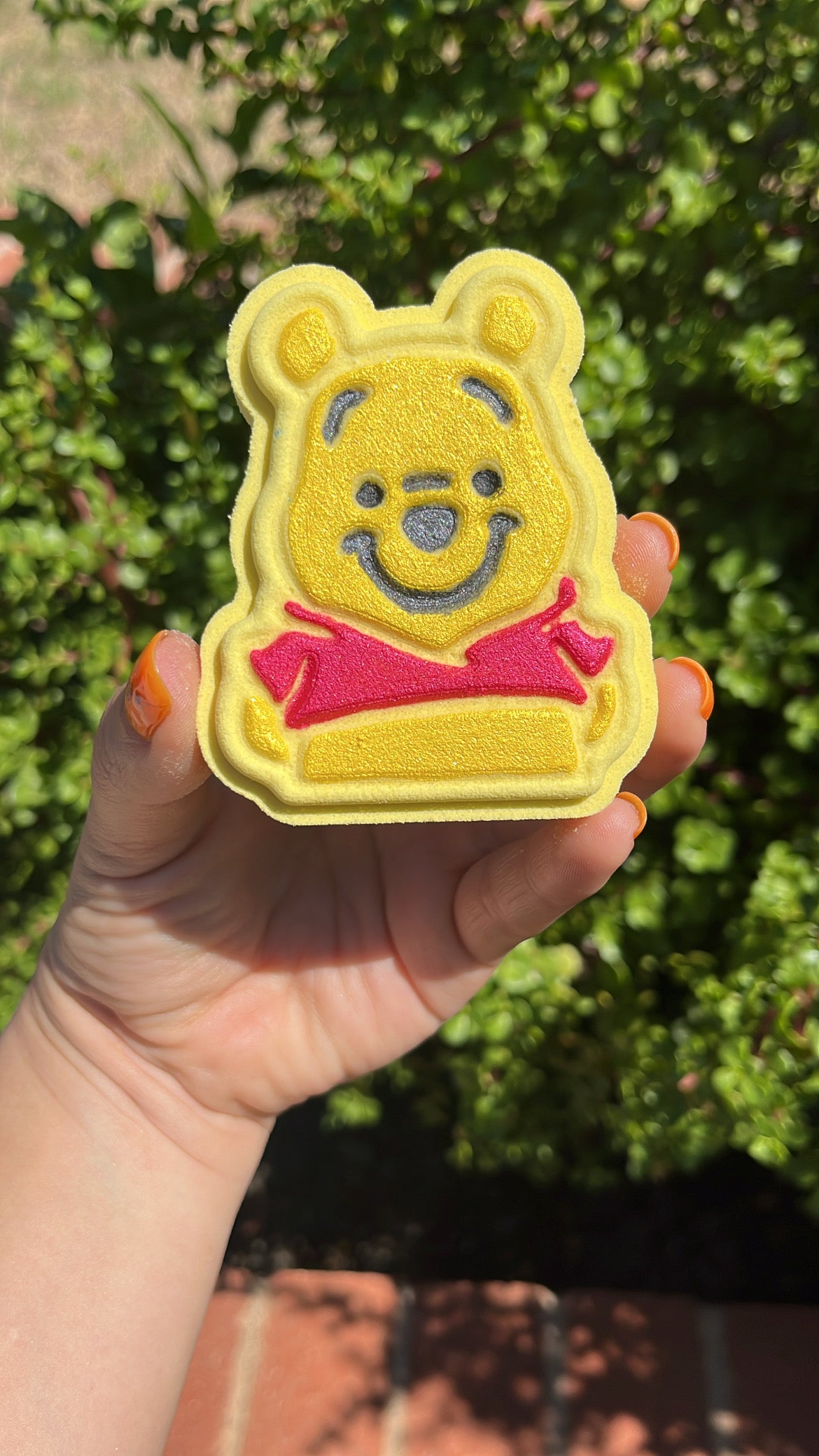 Pooh Bear Milk & Honey Bath Bomb