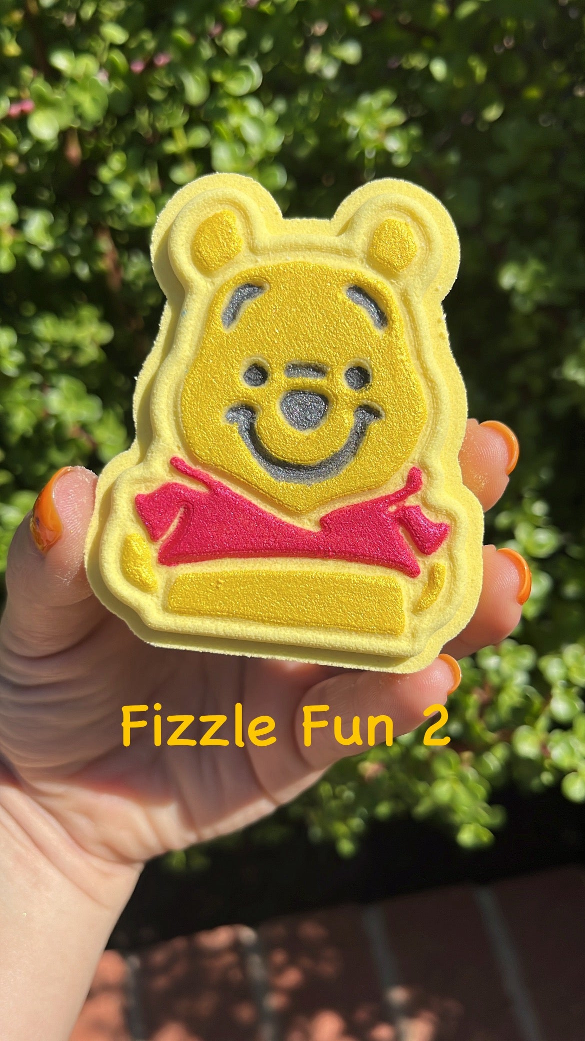 Pooh Bear Milk & Honey Bath Bomb