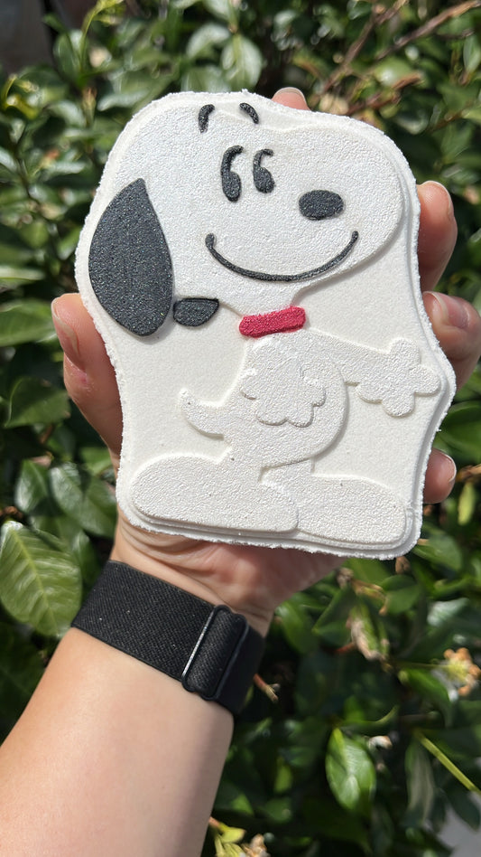 Snoopy Bath Bomb